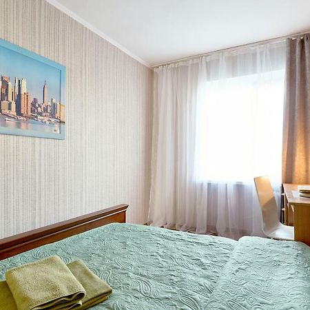L3-82 Main Street- Modern New Three 3 Separate 3Bedrooms 100 M2 - Central Location, Metro Palace Of Sports - Gulliver Mall, Arena City Kiew Exterior foto