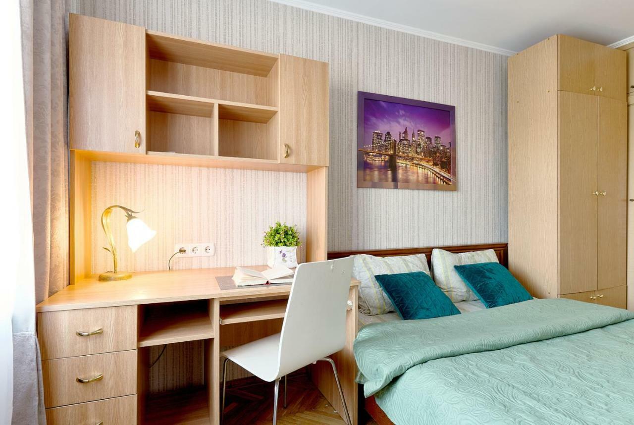 L3-82 Main Street- Modern New Three 3 Separate 3Bedrooms 100 M2 - Central Location, Metro Palace Of Sports - Gulliver Mall, Arena City Kiew Exterior foto